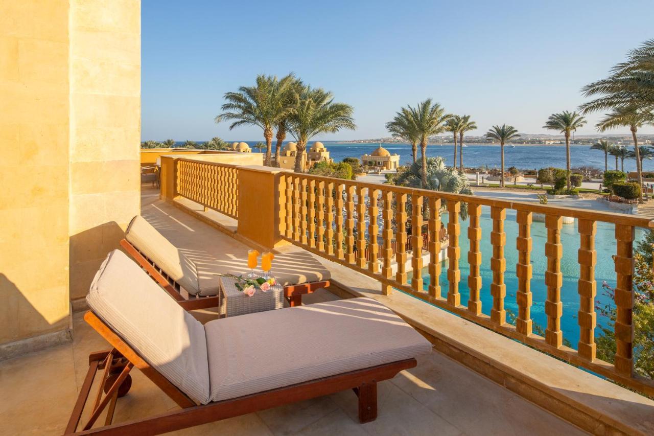 Hotel Grand Waterworld Makadi Family Star - Couples And Families Only Hurghada Esterno foto The view from a balcony at the hotel