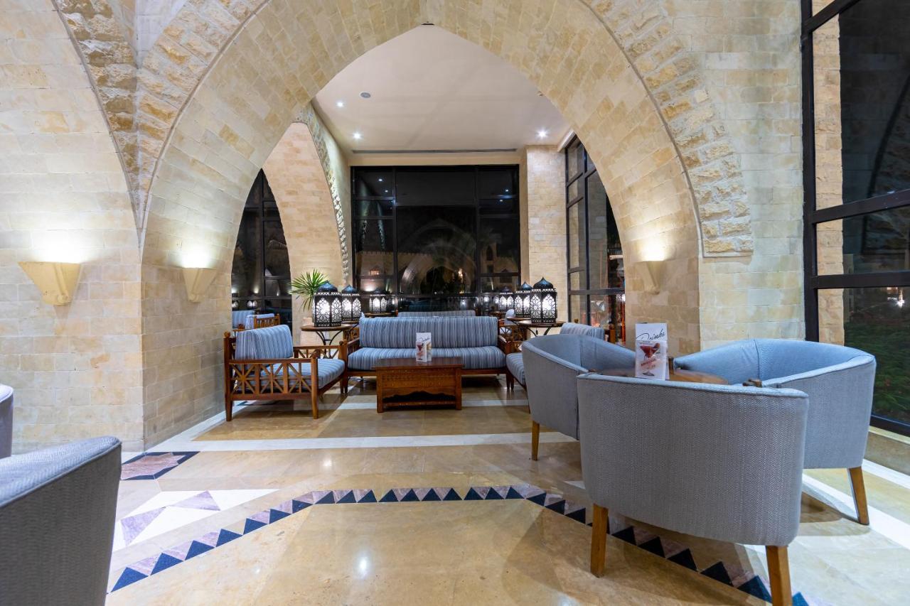 Hotel Grand Waterworld Makadi Family Star - Couples And Families Only Hurghada Esterno foto The lobby of the hotel