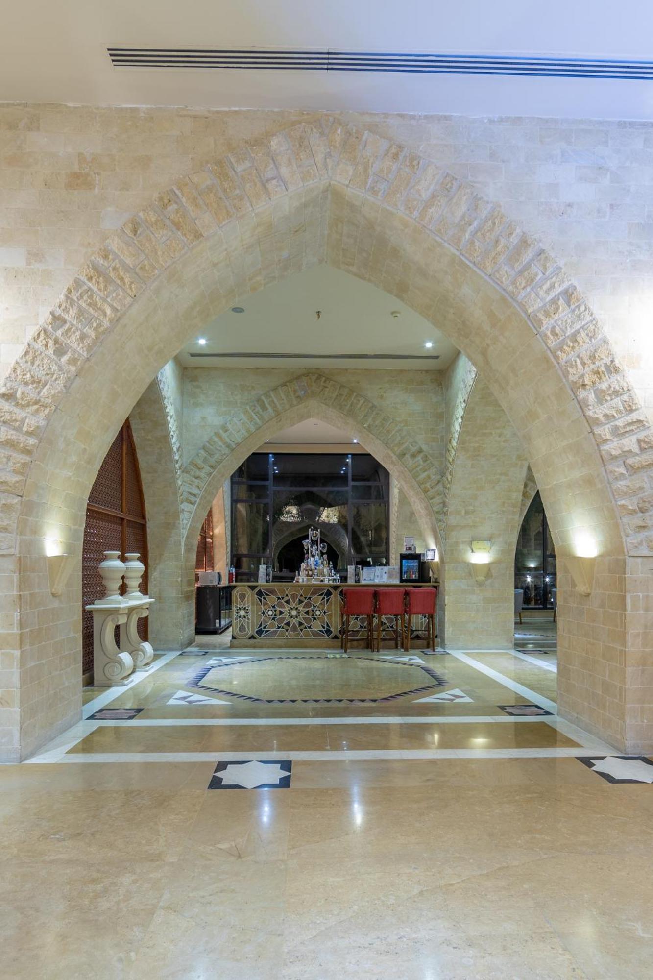 Hotel Grand Waterworld Makadi Family Star - Couples And Families Only Hurghada Esterno foto The lobby of the hotel
